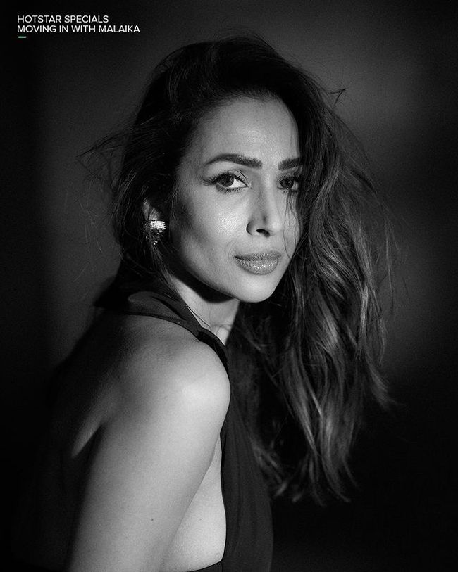 Staggering Poses Of Malaika Arora In Black